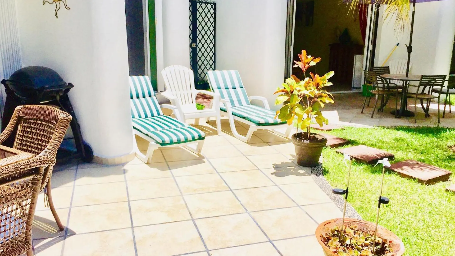Deluxe Jacuzzi Balcony Room With Swimming Pool Air Conditioning And Parking Playa del Carmen 3*,  Mexiko