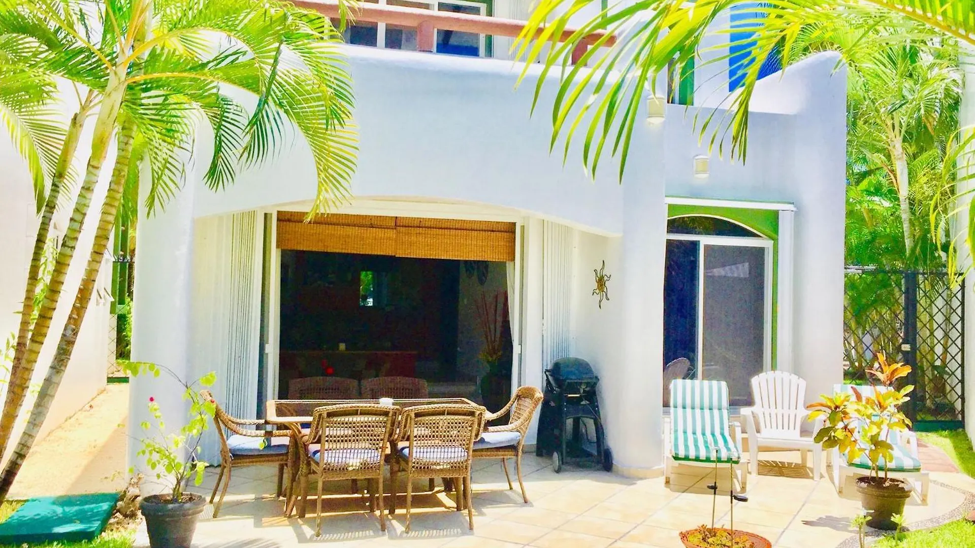 Pensionat Deluxe Jacuzzi Balcony Room With Swimming Pool Air Conditioning And Parking Playa del Carmen