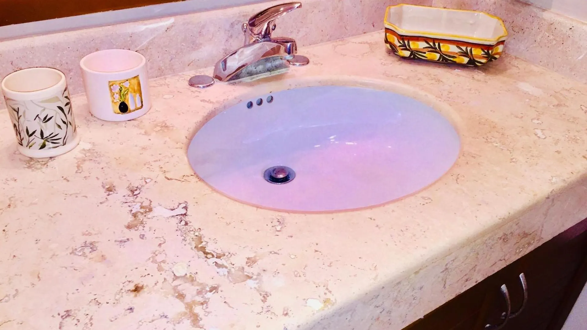 Deluxe Jacuzzi Balcony Room With Swimming Pool Air Conditioning And Parking Playa del Carmen Pensionat