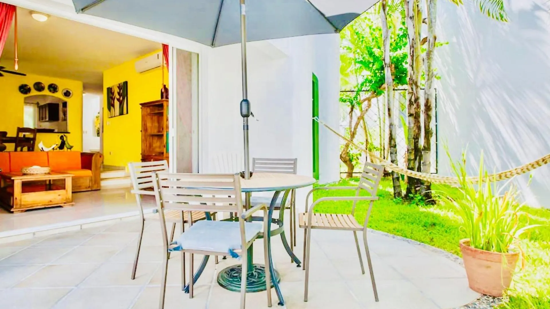 Deluxe Jacuzzi Balcony Room With Swimming Pool Air Conditioning And Parking Playa del Carmen 3*,