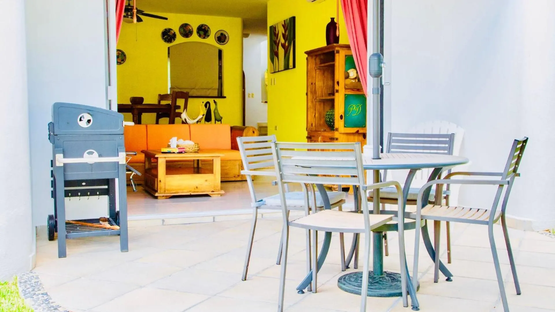 Deluxe Jacuzzi Balcony Room With Swimming Pool Air Conditioning And Parking Playa del Carmen Mexiko