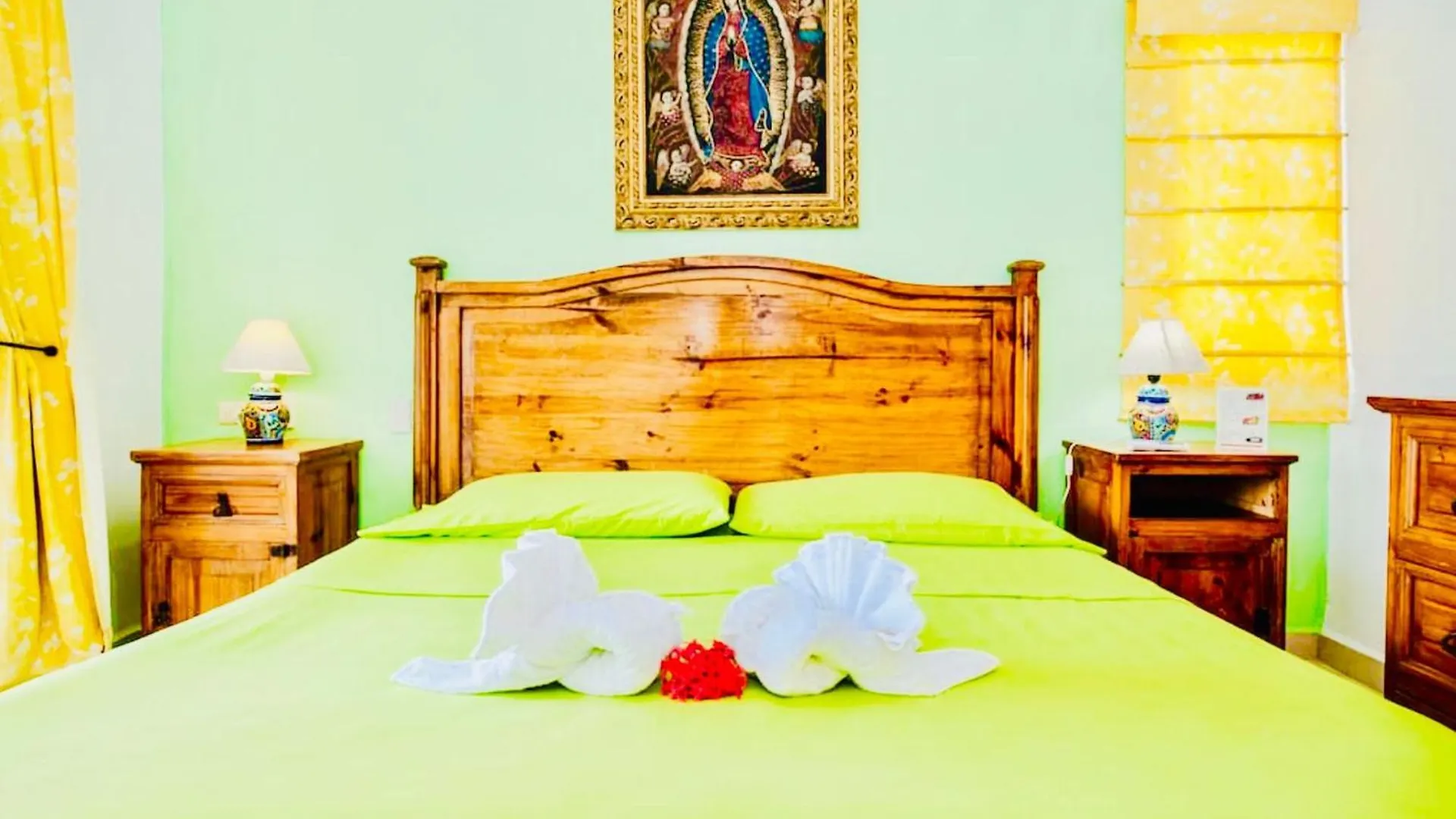 Deluxe Jacuzzi Balcony Room With Swimming Pool Air Conditioning And Parking Playa del Carmen Pensionat