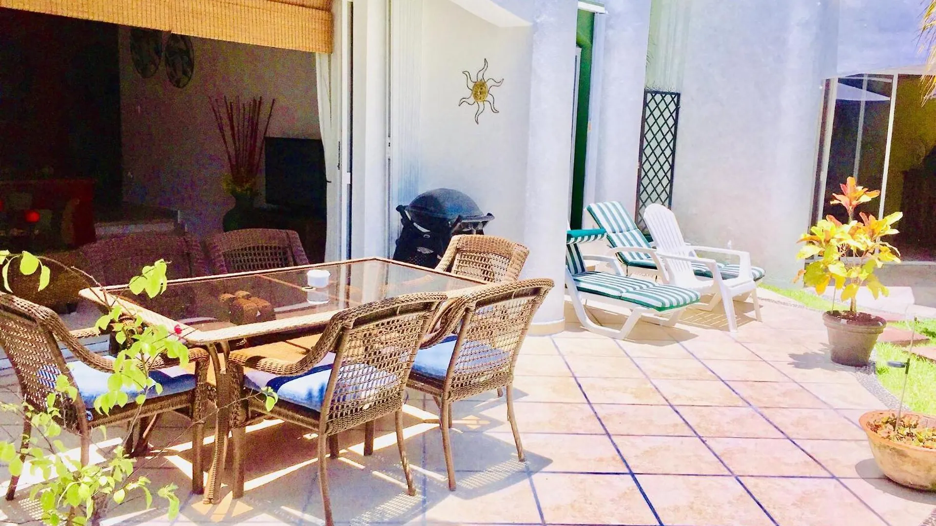 *** בית הארחה פלאייה דל כרמן Deluxe Jacuzzi Balcony Room With Swimming Pool Air Conditioning And Parking מקסיקו