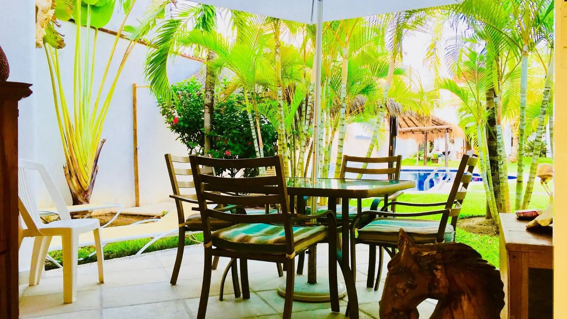 Deluxe Budget Balcony Room With Swimming Pool Air Conditioning And Parking Playa del Carmen