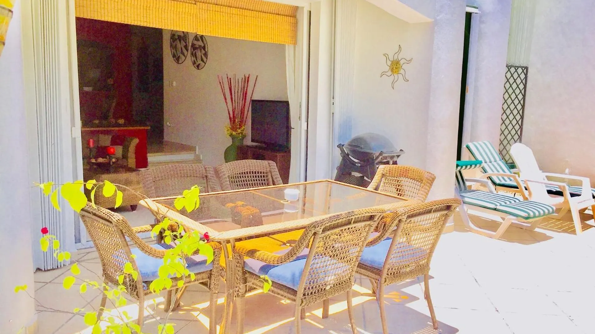בית הארחה פלאייה דל כרמן Deluxe Jacuzzi Balcony Room With Swimming Pool Air Conditioning And Parking