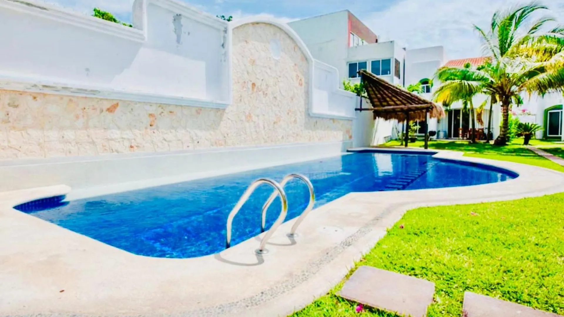 פלאייה דל כרמן Deluxe Jacuzzi Balcony Room With Swimming Pool Air Conditioning And Parking בית הארחה